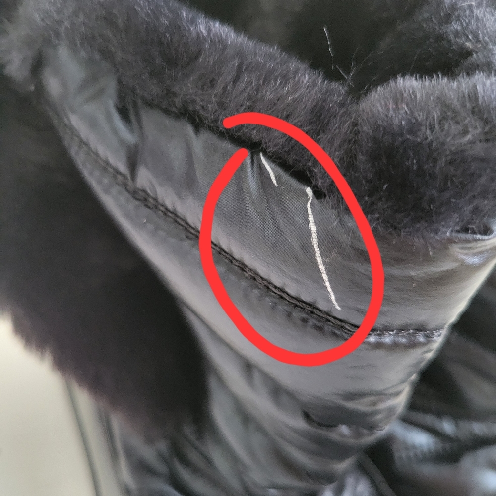 Cheeks® Fit Body Water-Repellent Puffer Boots - Picture 12 of 16
